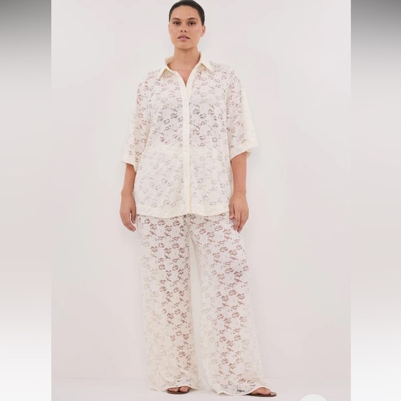 NWT DISSH Lace Top - Picture 1 of 4